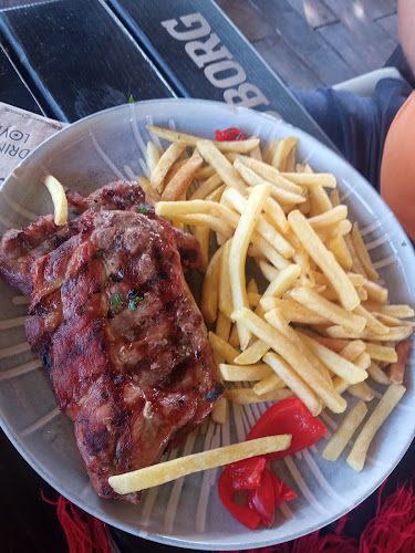 Opinii despre La Costică în Curtea de Argeș - Gastronomie și ospitalitate