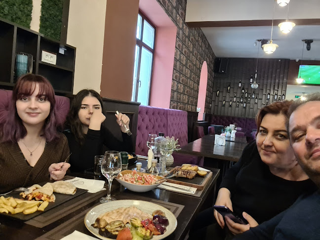 LA CONAC - Gastronomie și ospitalitate