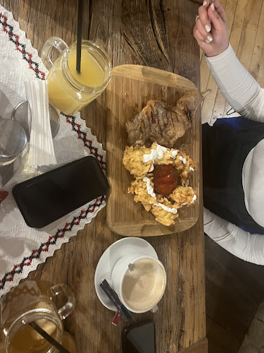 Hanul Teilor - Gastronomie și ospitalitate