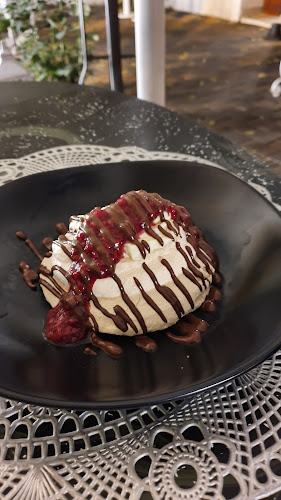 Opinii despre Toujours în Iași - Gastronomie și ospitalitate