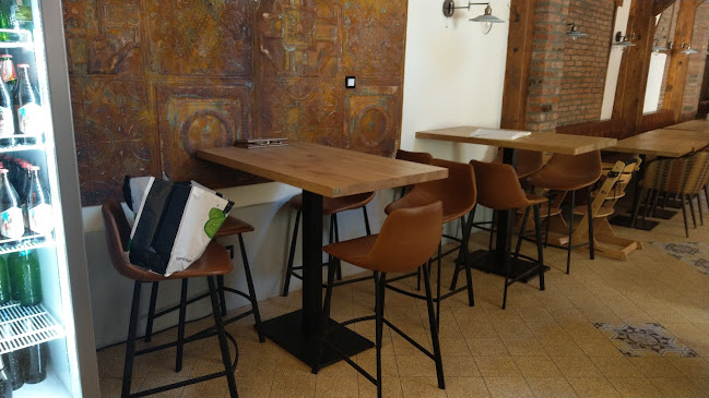 Piața George Enescu 16, Brașov 500031