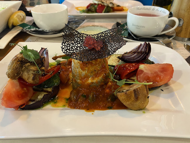 Piața George Enescu 16, Brașov 500031