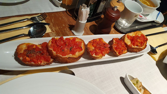 Strada Apollonia Hirscher 5, Brașov 500015