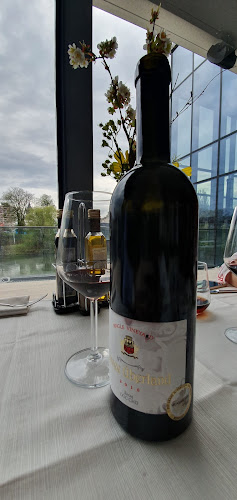 Crinul Alb - Gastronomie și ospitalitate