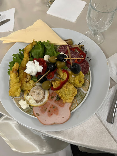 Opinii despre Restaurant Ascunsa Events în Brăila - Gastronomie și ospitalitate