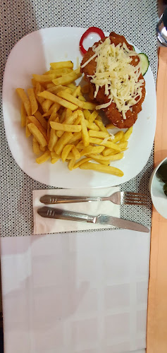 Opinii despre RESTAURANT--TULIT--VENDÉGLŐ în Sânmartin - Gastronomie și ospitalitate