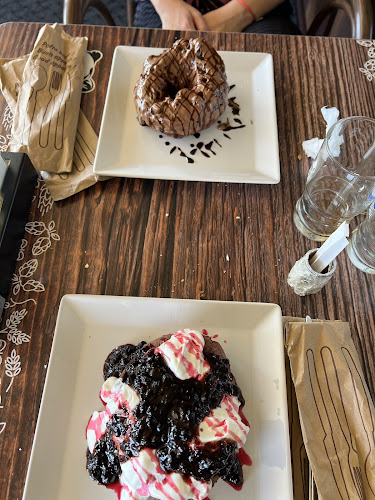 Bulevardul Alexandru Ioan Cuza 5, Slatina 230025