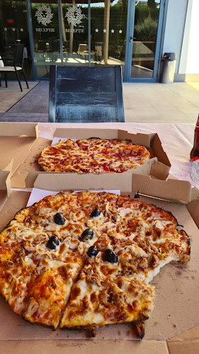 Curtea Veche - Gastronomie și ospitalitate