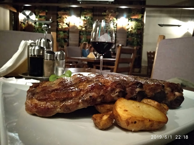 17, Strada General Traian Moșoiu St, Oradea 410072