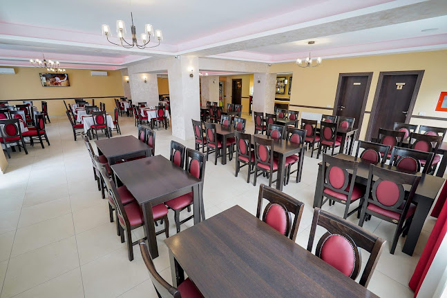 Pensiune - Restaurant - Pizzerie 2 Pauni - Borsa