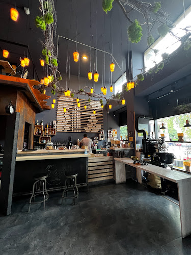 Velo Coffee-Cafe Du Theatre Roastery - Gastronomie și ospitalitate
