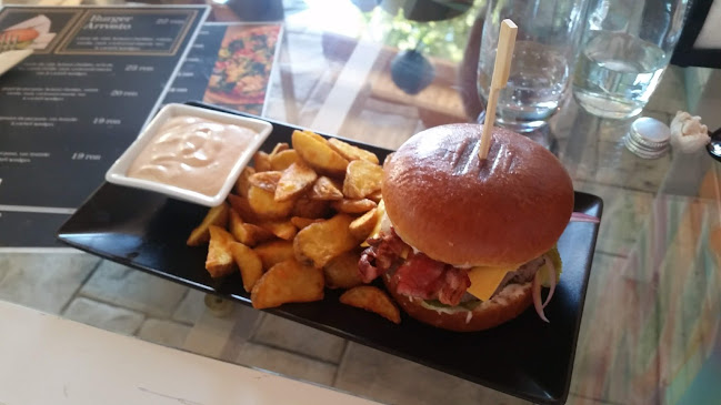 Opinii despre Gelateria & Cofetaria Micu în Satu Mare - Gastronomie și ospitalitate