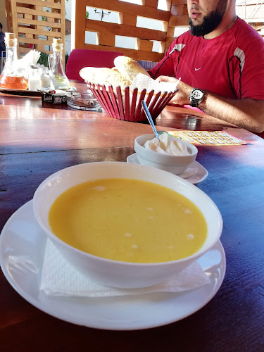 Opinii despre Popasul Vânătorilor în Gura Vitioarei - Gastronomie și ospitalitate