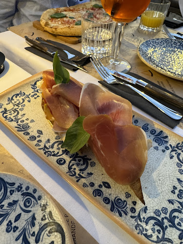 Opinii despre Trattorian Artisan Food în Brașov - Gastronomie și ospitalitate