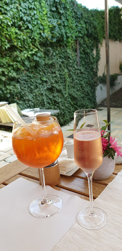 Restaurant Via - Gastronomie și ospitalitate