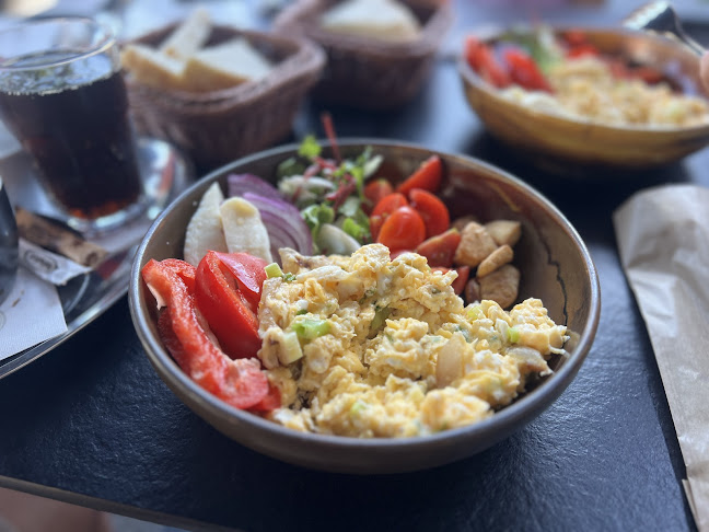 Art Cafe - Gastronomie și ospitalitate