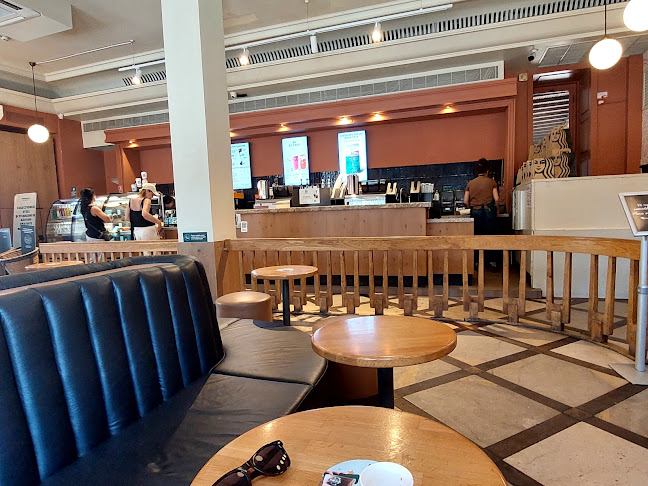 Starbucks - Gastronomie și ospitalitate