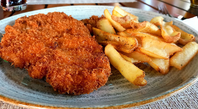 LA CONAC - Curtea de Argeș