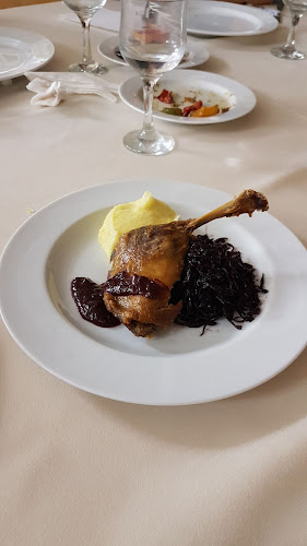 Opinii despre Curtea Regală în Cârcea - Gastronomie și ospitalitate