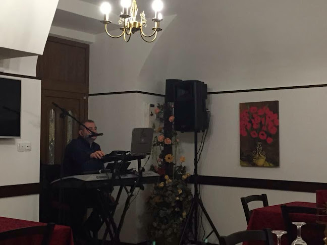 Curtea Veche - Gastronomie și ospitalitate