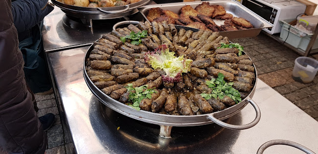 Stai un pic - Gastronomie și ospitalitate