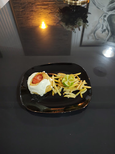 Opinii despre White House în Craiova - Gastronomie și ospitalitate