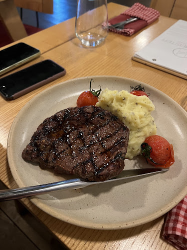 Hochmeister delikat'essen