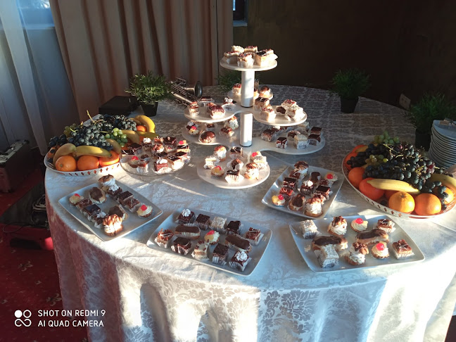 Opinii despre Flora în Filiași - Gastronomie și ospitalitate