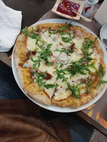 Opinii despre Hotel-Restaurant Merion în Gherla - Gastronomie și ospitalitate