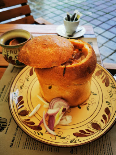 La Ceaun - Piata Sfatului