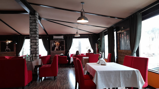 Strada Universității 15, Suceava 720225