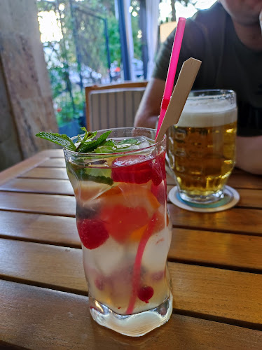 Comentarii opinii despre Latino