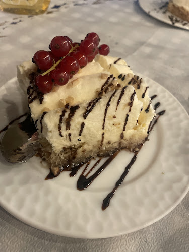 Eleni's GREEK Taverna - Gastronomie și ospitalitate