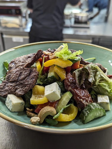 Comentarii opinii despre IpaNera Restaurant, Cocktail bar & Beach