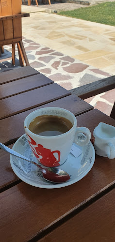 La Curtea Domnească