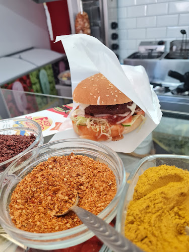 Johnny's Fast Food - Gastronomie și ospitalitate