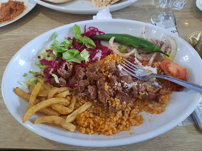 Zaza - Gastronomie și ospitalitate