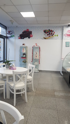 Opinii despre Cofetaria Sofia în Mioveni - Gastronomie și ospitalitate