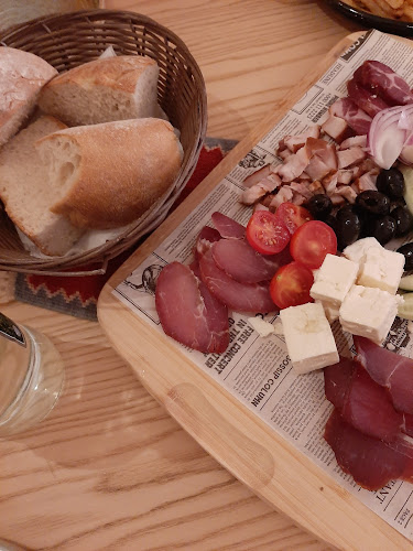 Strada Carol I, Râmnicu Vâlcea 240011