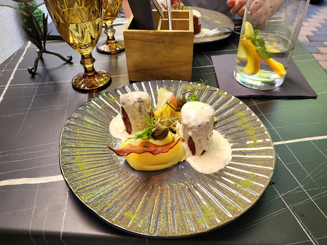 Toujours - Gastronomie și ospitalitate