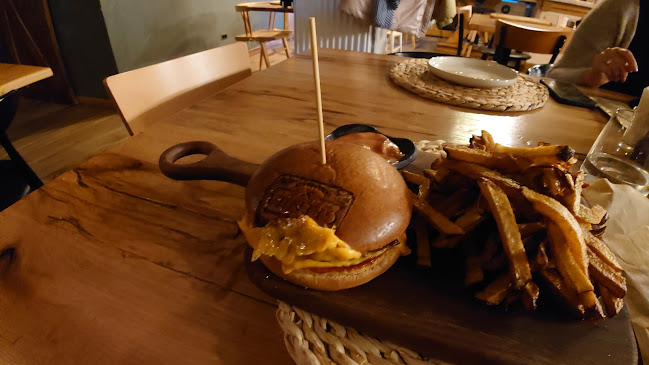 Calea Romanilor 15, Arad