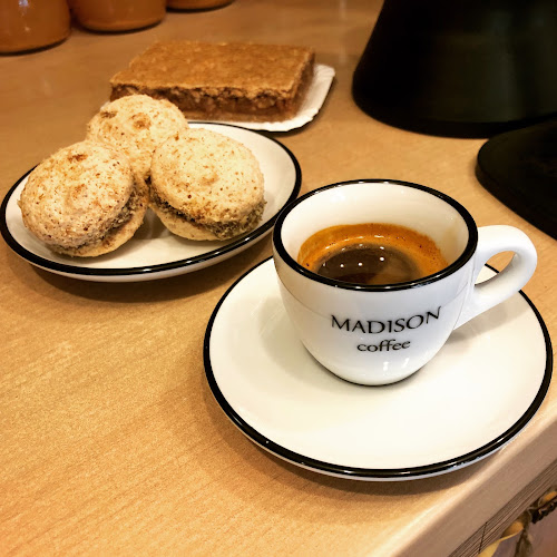 Comentarii opinii despre Băcănia Companion