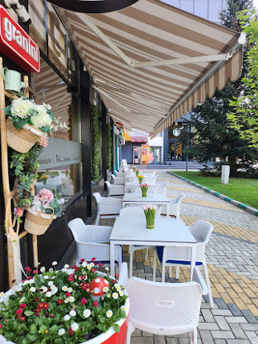 Opinii despre Un Băiat și o Fată Pitești în Pitești - Gastronomie și ospitalitate