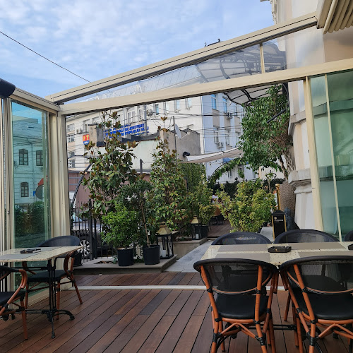 The Manor Restaurant & Lounge