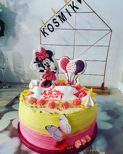 Comentarii opinii despre K O S M I K