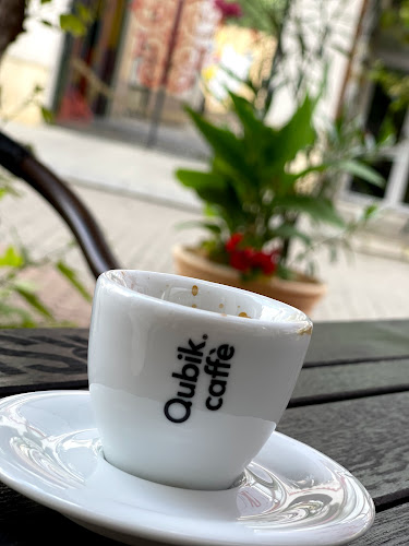 La Librarie, Trabucuri premium