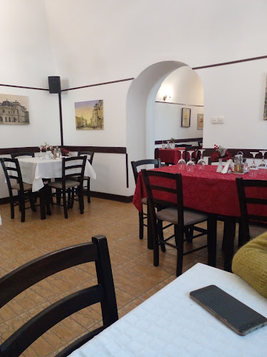 Opinii despre Curtea Veche în Botoșani - Gastronomie și ospitalitate