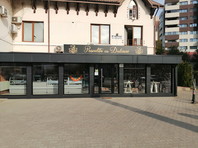 Pusculita cu dulciuri - Gastronomie și ospitalitate