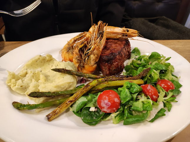 Comentarii opinii despre Euphoria Biergarten Arad