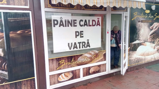 Brutaria din sat, paine pe vatra.